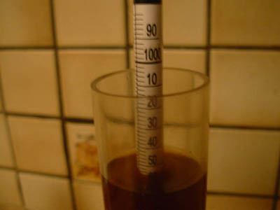 Mesurer la densité de son moût pour une bonne bière, choisir le densimètre  ou le réfractomètre